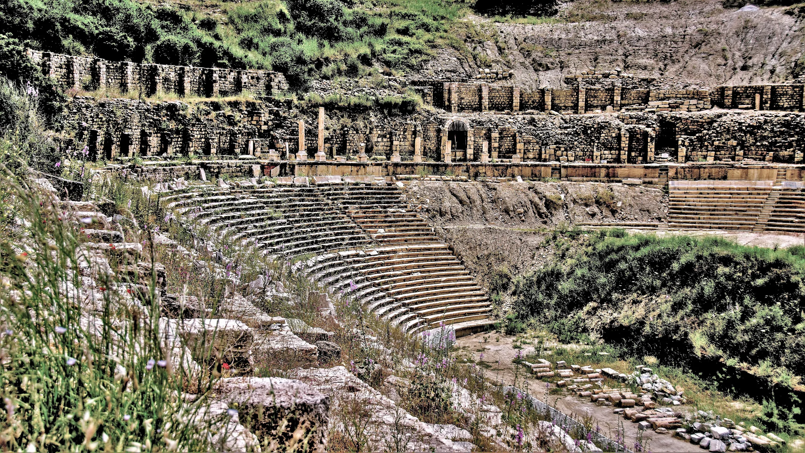Magnesia (Menderes Magnesiası)
